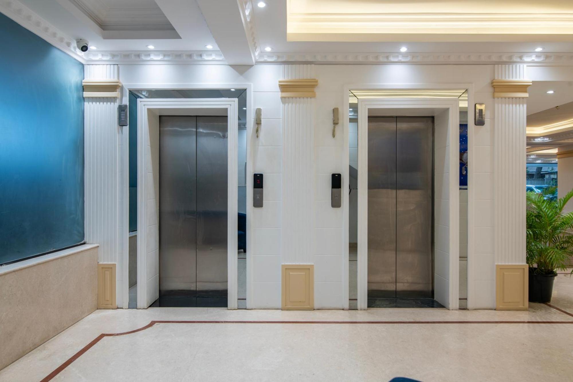 העיר בנגלור Hyde Park Hotel מראה חיצוני תמונה
